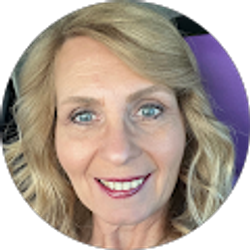 Profile photo of Sherri Davidson