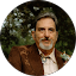 Profile photo of Detus Morrow