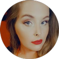 Profile photo of Bee Bee