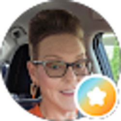 Profile photo of Kelly Hughes
