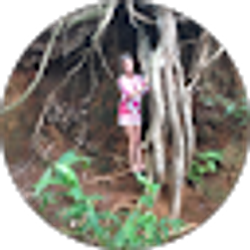 Profile photo of Emily Maxfield
