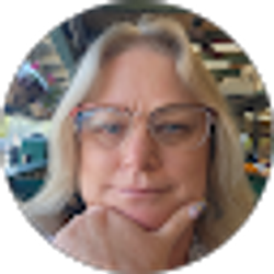 Profile photo of Teresa Hahn