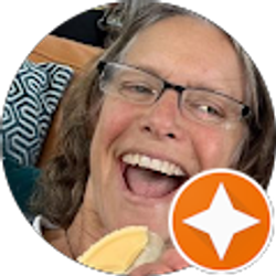 Profile photo of Melanie Hamburger