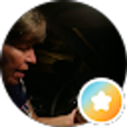 Profile photo of Cindy Langewisch