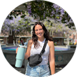 Profile photo of Julia