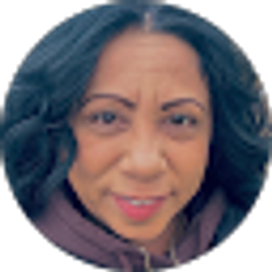 Profile photo of julie ruiz