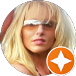 Profile photo of Lauren Eileen