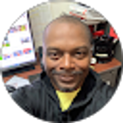 Profile photo of Nick Thomas