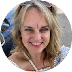 Profile photo of Kara Johns