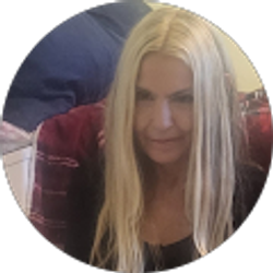 Profile photo of Heidi Beattie