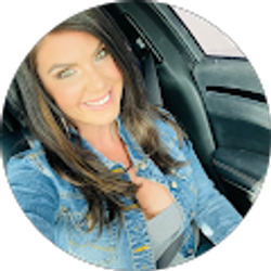 Profile photo of Alyssa Riley