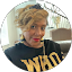 Profile photo of Ashley Martin