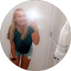 Profile photo of Chloe Zeitner