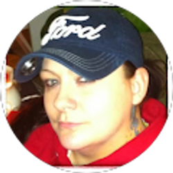 Profile photo of Vicki Hewitt