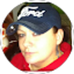 Profile photo of Vicki Hewitt