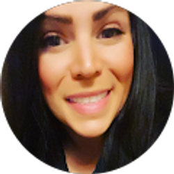 Profile photo of Victoria LoronA