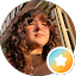 Profile photo of Lilly Shea