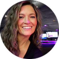 Profile photo of Amanda Deschenes