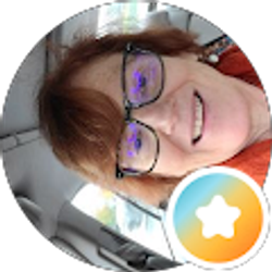 Profile photo of Lesley Bush