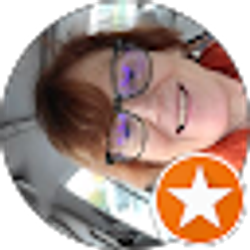 Profile photo of Lesley Bush