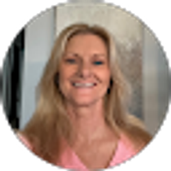 Profile photo of Amy Simpson
