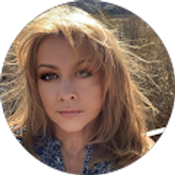 Profile photo of Nancy Caride