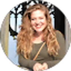 Profile photo of Elizabeth Scroggins