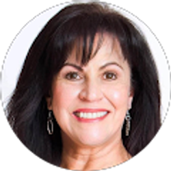 Profile photo of Lorraine Castro