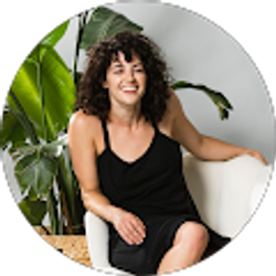 Profile photo of Liz Bustle