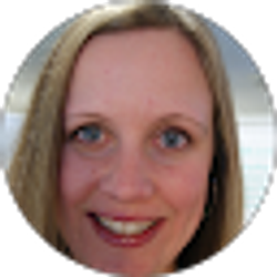 Profile photo of Kelly Raymond