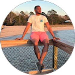 Profile photo of Uri Lowe