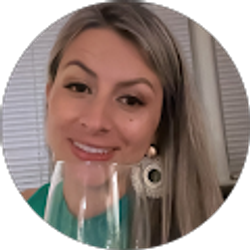 Profile photo of Valentina Giraldo