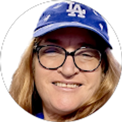 Profile photo of Leslie Macaskill