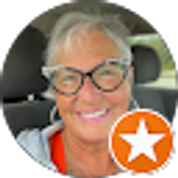 Profile photo of Lisa Mae