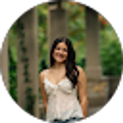 Profile photo of Michaela Robbins