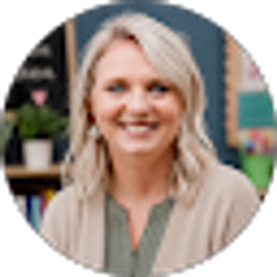 Profile photo of Lauren Svonavec