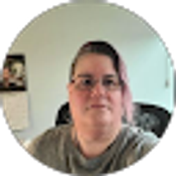 Profile photo of Rosanne Martin-Shultz