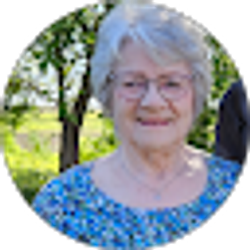 Profile photo of Bernice Holthaus