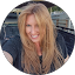 Profile photo of Shelly Reed