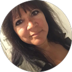 Profile photo of Robin LaRosa