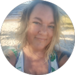 Profile photo of Heather Ryland