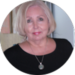 Profile photo of Carolyn Crawford Johnston