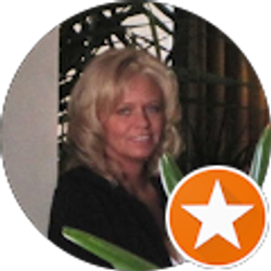 Profile photo of Lisa Smith