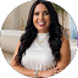 Profile photo of Jenny Martinez