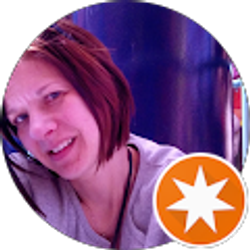 Profile photo of Carolyn Christians