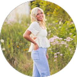 Profile photo of myah alfaro