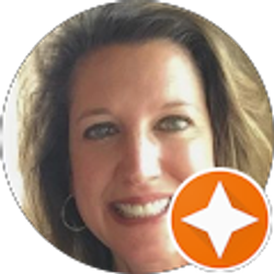 Profile photo of Julie Faas