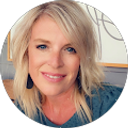 Profile photo of Beth Phillippe