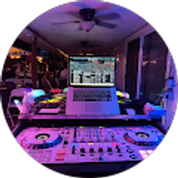 Profile photo of 4EVR MUSIC MOBILE ENTERTAINMENT (DJ)