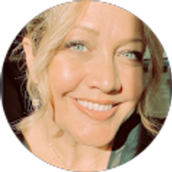 Profile photo of Jennifer’s Stained Glass